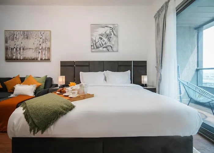 Luxury Studio Apartment Close To Jbr Beach&Yacht Club&Metro-Available Airport Shuttle